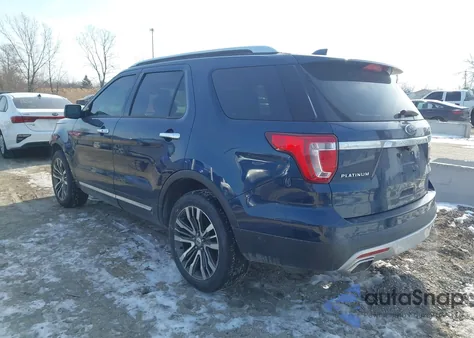 2017 Ford Explorer Platinum z USA, uszkodzony, nr VIN 1FM5K8HT0HGD37165